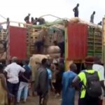 Onion traders at Adjen Kotoku